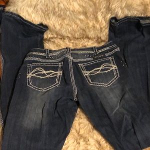 Cowgirl Tuff saddle ready II jeans